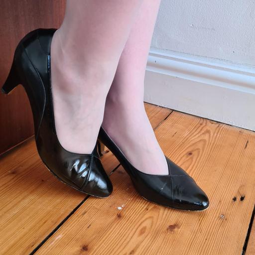 Women's Black Patent Leather Shoes 2