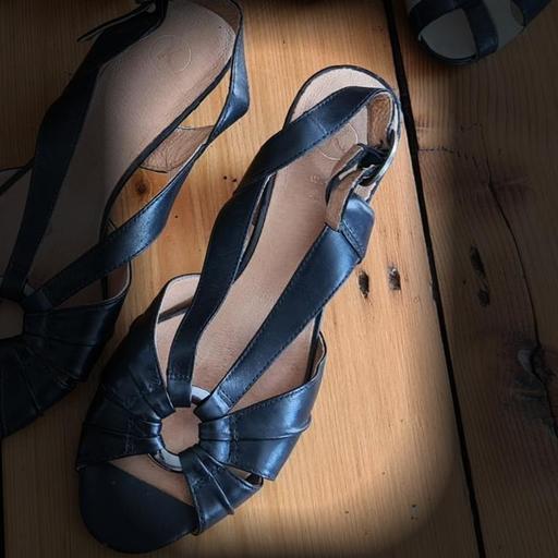 Women's Leather Sandal 1