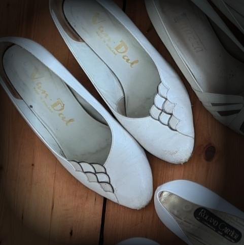 Van Dal White Shoe