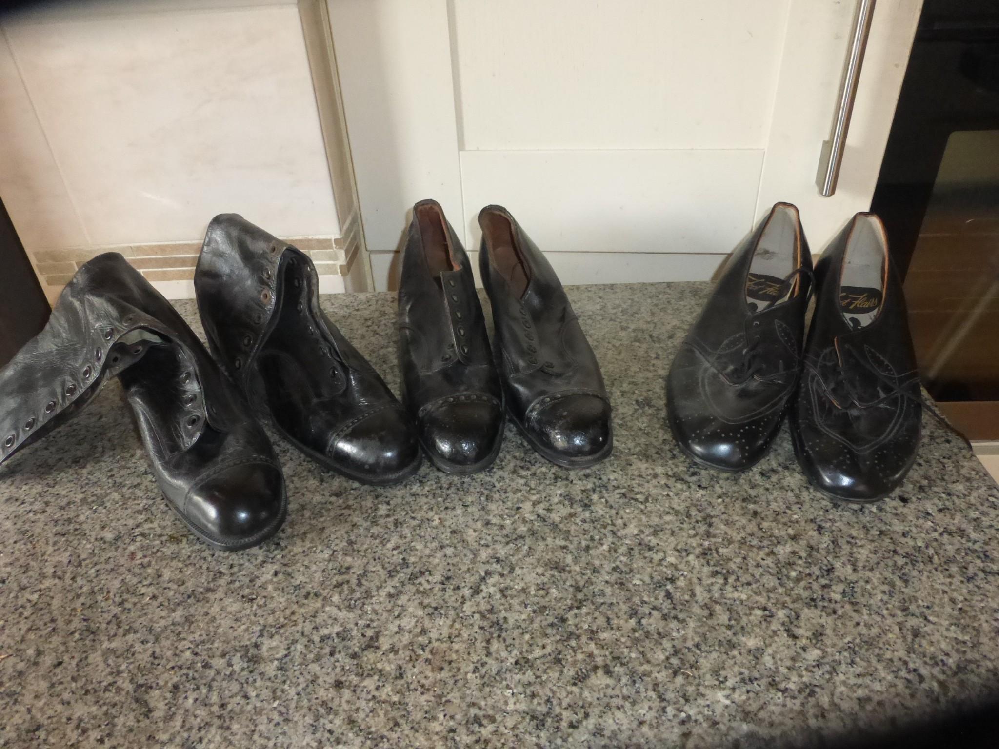 Ladies Black Leather Shoes and boots - vintage!