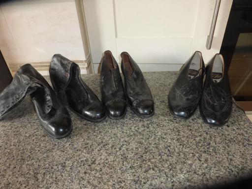 Ladies Black Leather Shoes and boots - vintage!