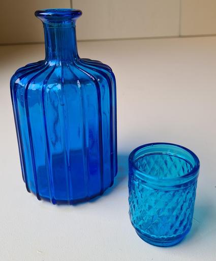 Blue Decanter w/small glass 3