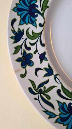 Floral Decorative Plate 4