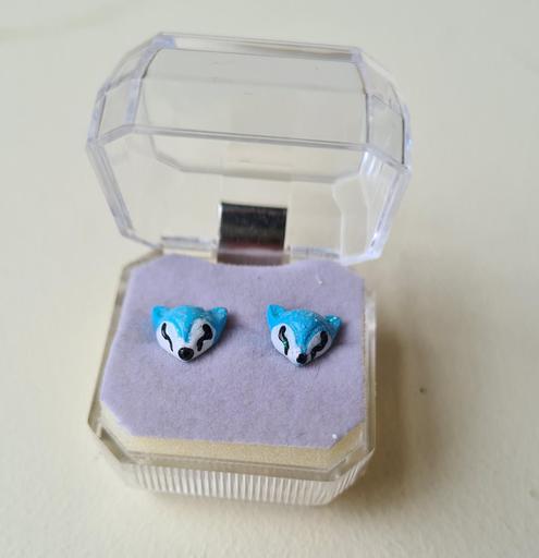 Sparkly fox stud earrings 2