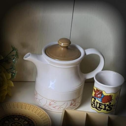 Vintage Ceramic Teapot 1