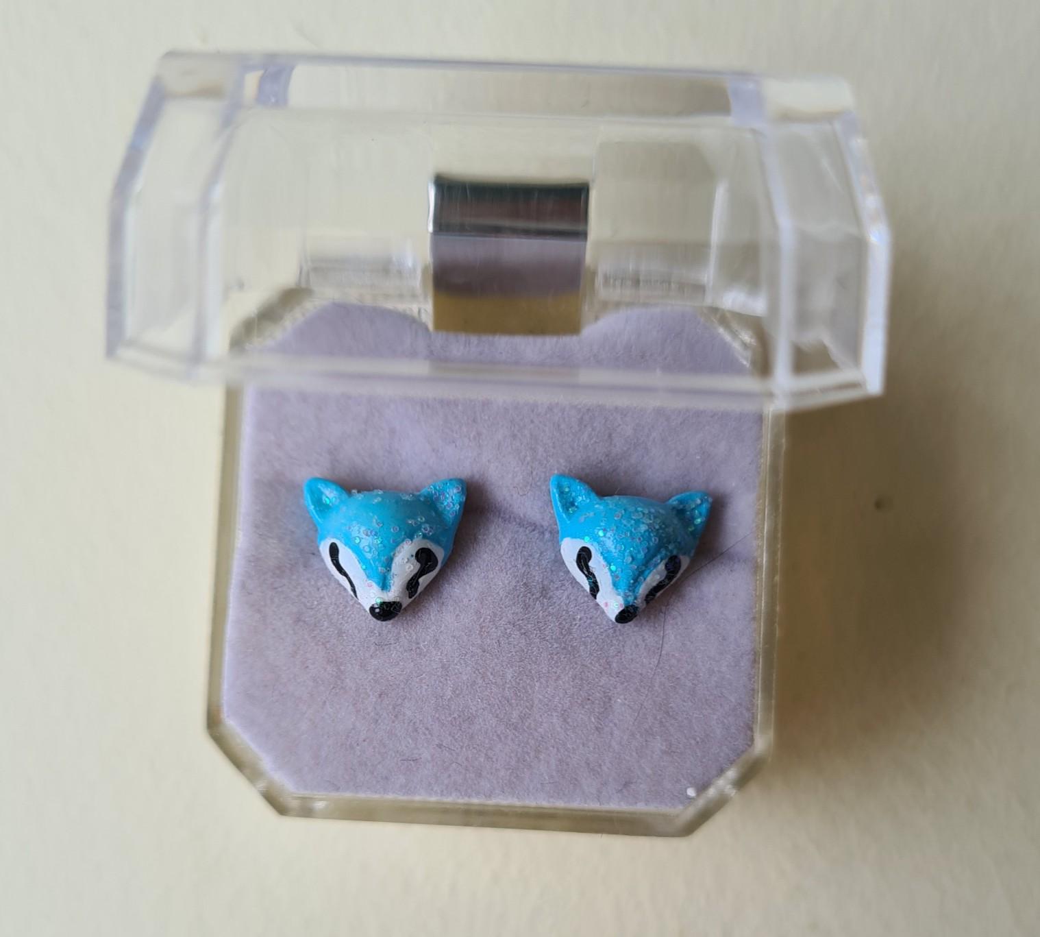 Sparkly fox stud earrings 2