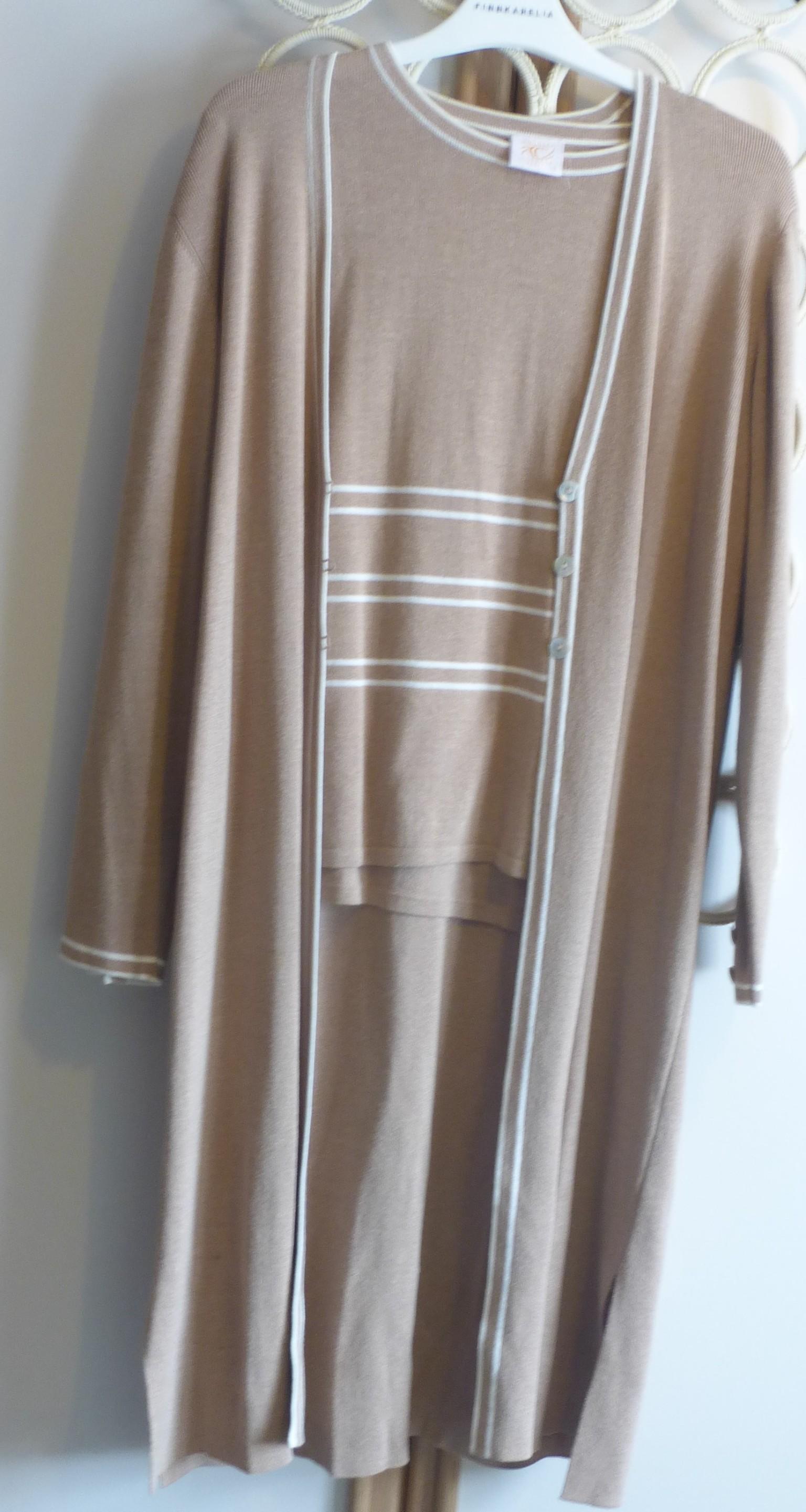 Lightweight knitted top and coat 2