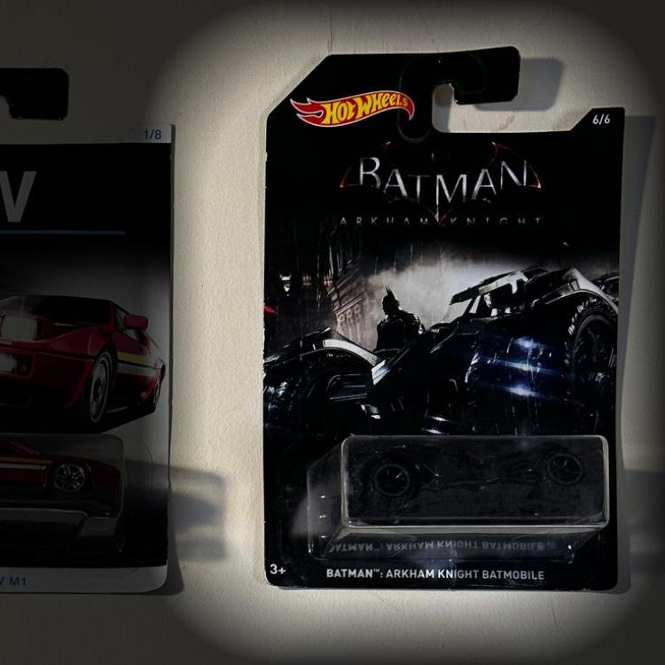 Hot Wheels Batman: Arkham Knight Batmobile