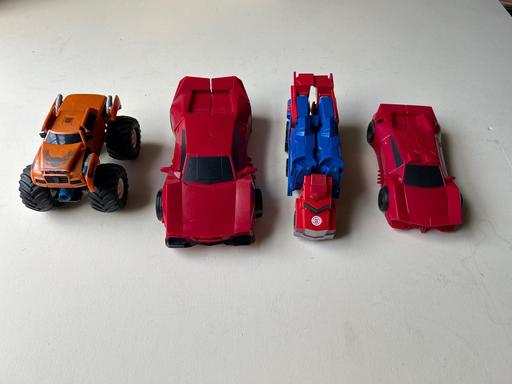 Random modern Transformers Toys